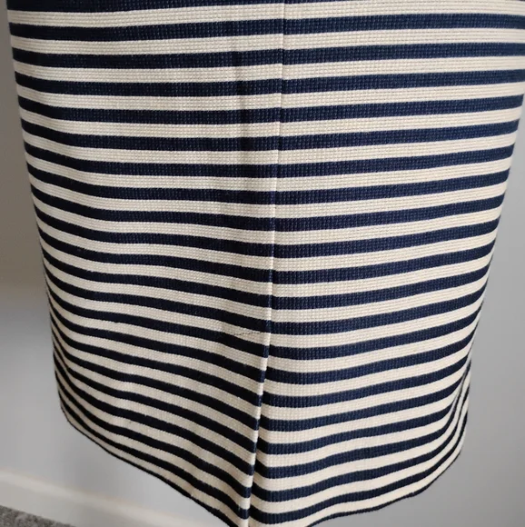 LOFT Cotton Blend Woven Navy Blue Cream/Tan Striped Pencil Skirt Classic Size 10 - Picture 11 of 16